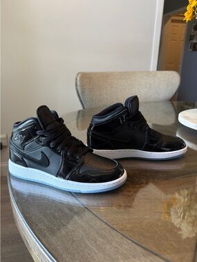 Jordan Kids Black Patent Leather High-Top Sneakers with White Sole Accents